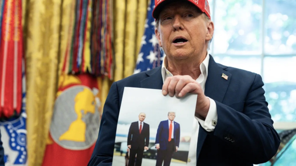 特朗普称普京“可能”出席2026年世界杯,还高调晒出二人会晤合影