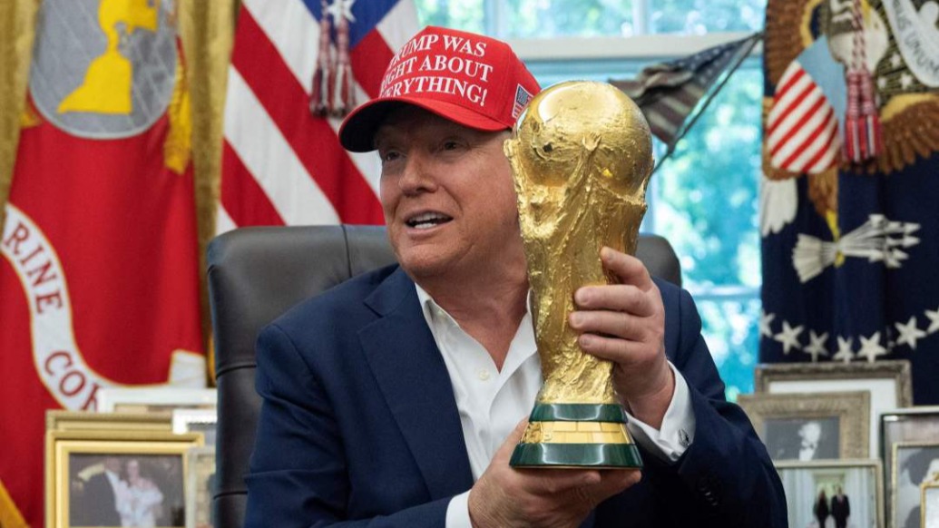 特朗普提出将大力神杯留在椭圆形办公室，FIFA主席：必须留给明年冠军