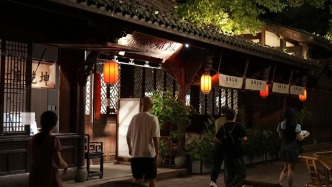記錄中國(guó)丨成都茶館的晝與夜