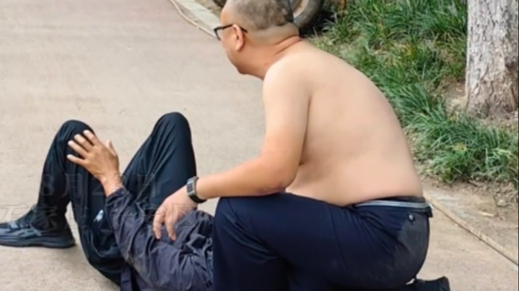 太硬核了！公安局長赤膊上陣擒獲電詐分子，成功保住老百姓的錢袋子