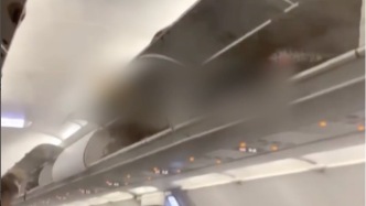 春秋航空否认故意开低温卖毛毯：严格按照客舱温度要求设定