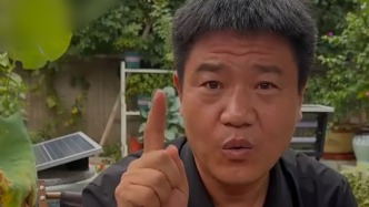 “反詐老陳”質(zhì)疑“嘎子哥”直播間售賣手機(jī)非正版，酷派客服：系公司在售產(chǎn)品