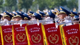 聯(lián)合軍樂團(tuán)：《鋼鐵洪流進(jìn)行曲》等曲目將微調(diào)呈現(xiàn)，更雄厚威武