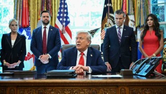 特朗普再次威脅：如果俄方拒絕?；穑瑢Χ韺?shí)施嚴(yán)厲經(jīng)濟(jì)制裁