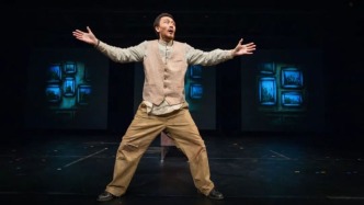 《燃烧的梵高》再登人艺实验剧场，向艺术自我致敬