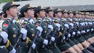 又美又飒！中国仪仗女兵：誓做军中花木兰