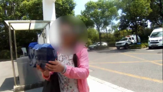 女子被騙79萬元又要寄15萬元，民警和網(wǎng)約車司機“出手了”