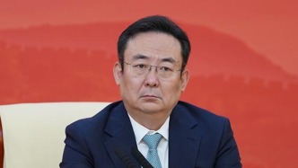 天安門廣場(chǎng)布置年號(hào)臺(tái)、觀眾席、LED大屏等要素