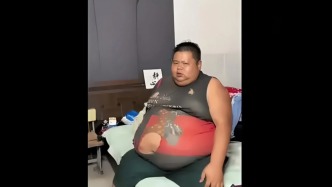 开麦丨谁正在杀死“大胃袋”良子？