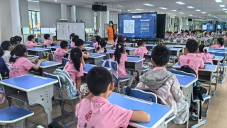 青春有Young｜從書桌前到講臺上，愛心暑托班志愿者的夏天