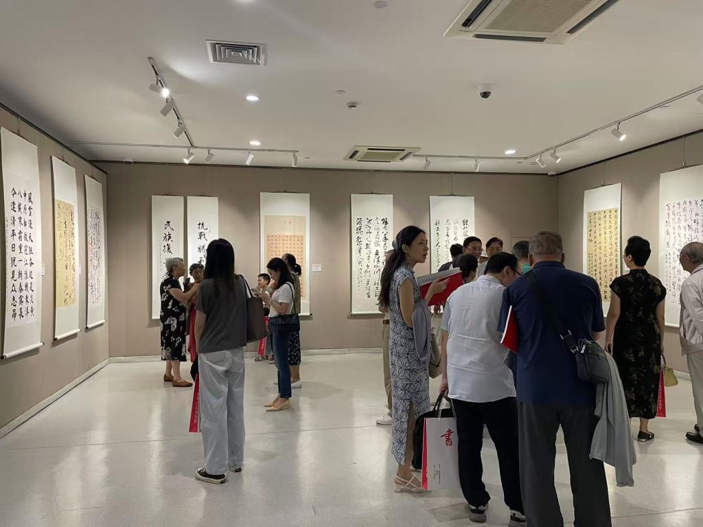 “永念国殇”纪念抗战作品展在上海文联展出