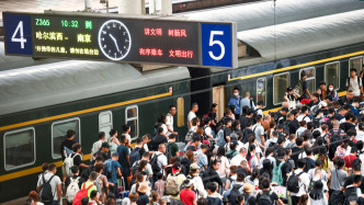 鐵路暑運收官：累計發(fā)送9.43億人次同比增4.7%創(chuàng)新高