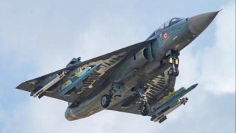 购买新预警机、新战斗机、引进法国发动机……印度空军着急了？