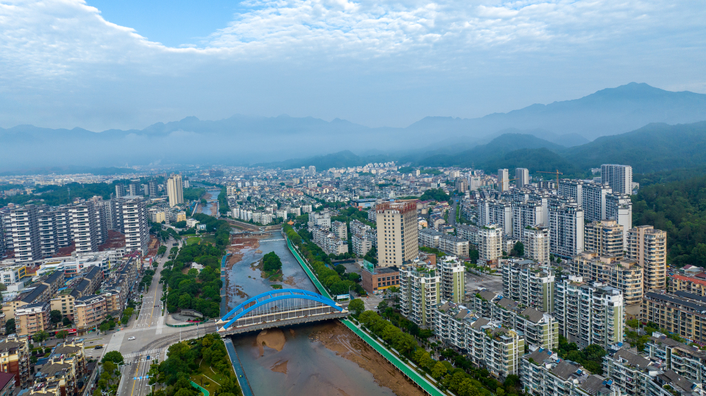 推进人口小县机构改革，丽水市云和县精减8个党政机构