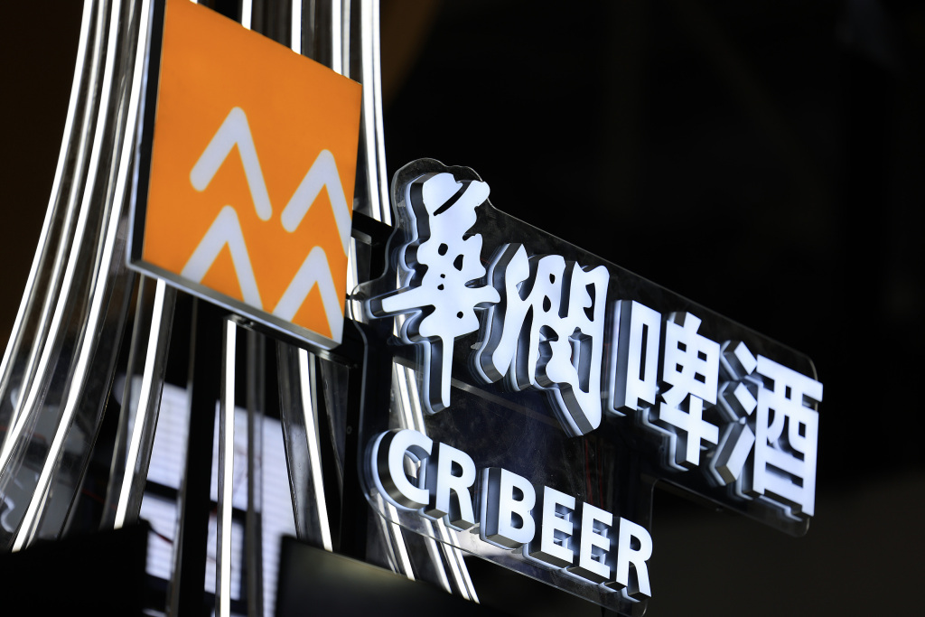 54岁华润啤酒总裁赵春武接棒侯孝海,获任董事会主席 第1张 54岁华润啤酒总裁赵春武接棒侯孝海,获任董事会主席 第1张