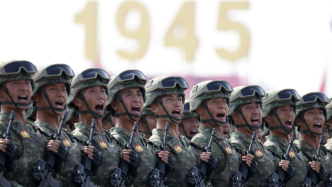 人民日?qǐng)?bào)評(píng)論員：中華民族偉大復(fù)興勢(shì)不可擋