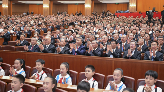 紀(jì)念中國人民抗日戰(zhàn)爭暨世界反法西斯戰(zhàn)爭勝利80周年文藝晚會(huì)《正義必勝》在京隆重舉行