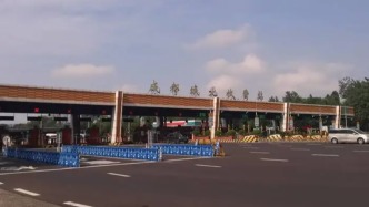 四川两条高速路9月起先后停止收费，预计车流量将大增