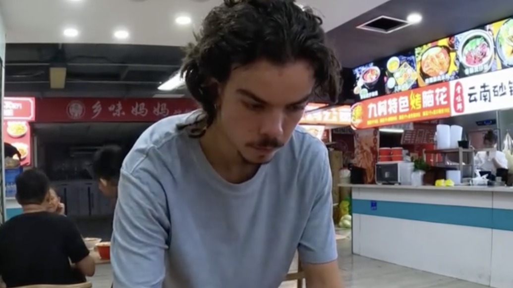 法國小伙在中國做“安全測試”：電腦單獨(dú)放公共區(qū)域半小時，結(jié)果仍在原地