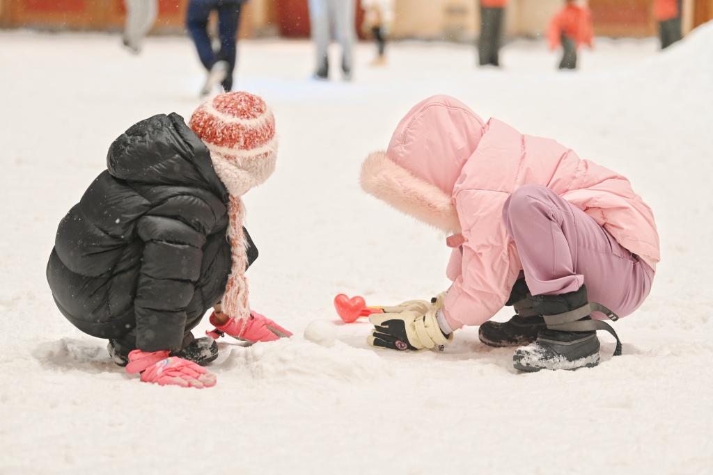 全球最大室内雪场开业一年，接待游客超100万人次