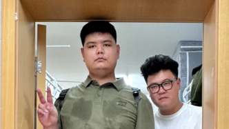 穿51碼鞋的2米新生報到，武漢一高校定制加長床鋪