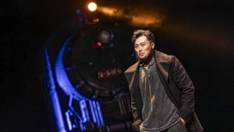 北京人藝《屠夫》上演：“對于戰(zhàn)爭，我們要像山貓一樣警惕”