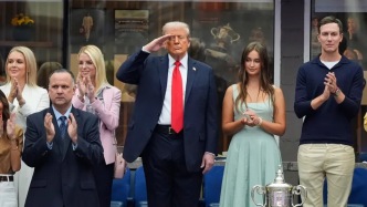 特朗普现身美网男单决赛，敬礼时遭全场狂嘘