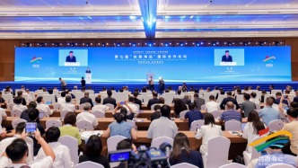 ?“絲路海運(yùn)”開行超2萬艘次，集裝箱吞吐量突破2400萬標(biāo)箱