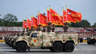 为什么战旗美如画——新华社记者带你走进战旗方队