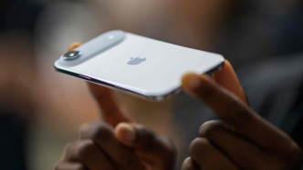 iPhone Air牵手联通推出eSIM手机！电信移动亦有准备，哪些A股厂商有望受益