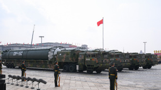 國防部：中國軍隊越強(qiáng)大，和平與發(fā)展就越有保障