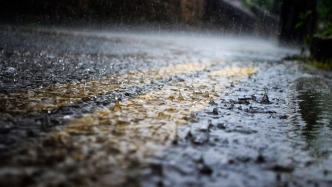 河南許昌要求停工、停業(yè)、停運、停課，全面做好暴雨應(yīng)對工作