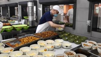 全國中小學食堂“互聯(lián)網(wǎng)+明廚亮灶”覆蓋率達98.5%