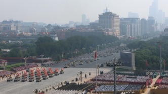 齊步與共鳴：閱兵凝聚中華民族“心”力量的三重樂章