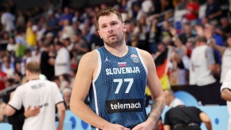 東契奇燃盡了自己，也燃起了湖人球迷的期待