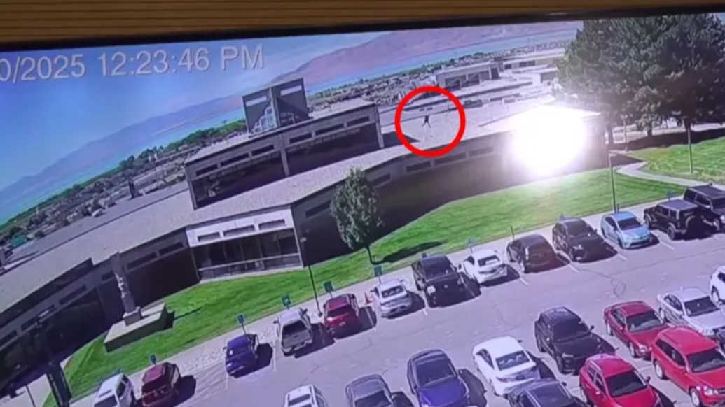FBI公布特朗普盟友槍擊案最新視頻！嫌犯殺完人跳屋頂逃跑