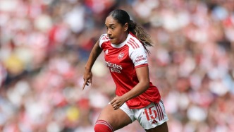 這個(gè)“百萬英鎊寶貝”，正在改寫歐洲女足的歷史