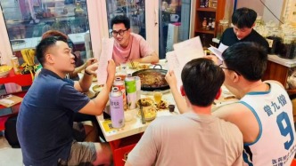 記錄中國丨六位研究生的中藥火鍋店：讓每款菜品都像學(xué)術(shù)論文般經(jīng)得起推敲