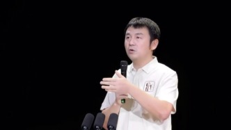雷佳音上戲開學(xué)典禮發(fā)言：大學(xué)四年要抵住誘惑、瘋狂學(xué)習(xí)，好好談戀愛