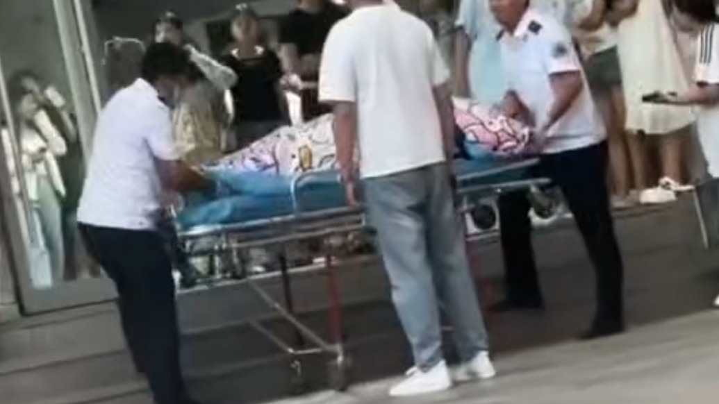 女生在宿舍分娩失血过多去世?甘农职院:大人小孩都平安,正调查此事