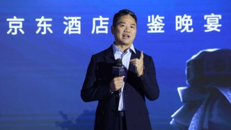 對(duì)話劉強(qiáng)東：民營(yíng)企業(yè)不要“想太多”，企業(yè)家沒(méi)有個(gè)人恩怨不要變成仇人