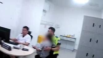極速10分鐘！男童手指被門夾斷，他們上演暖心“狂飆”