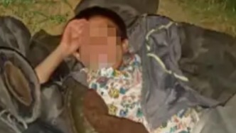 父親忙于工作貴陽12歲男孩常獨(dú)居安置房，校方及教育局已伸出援手