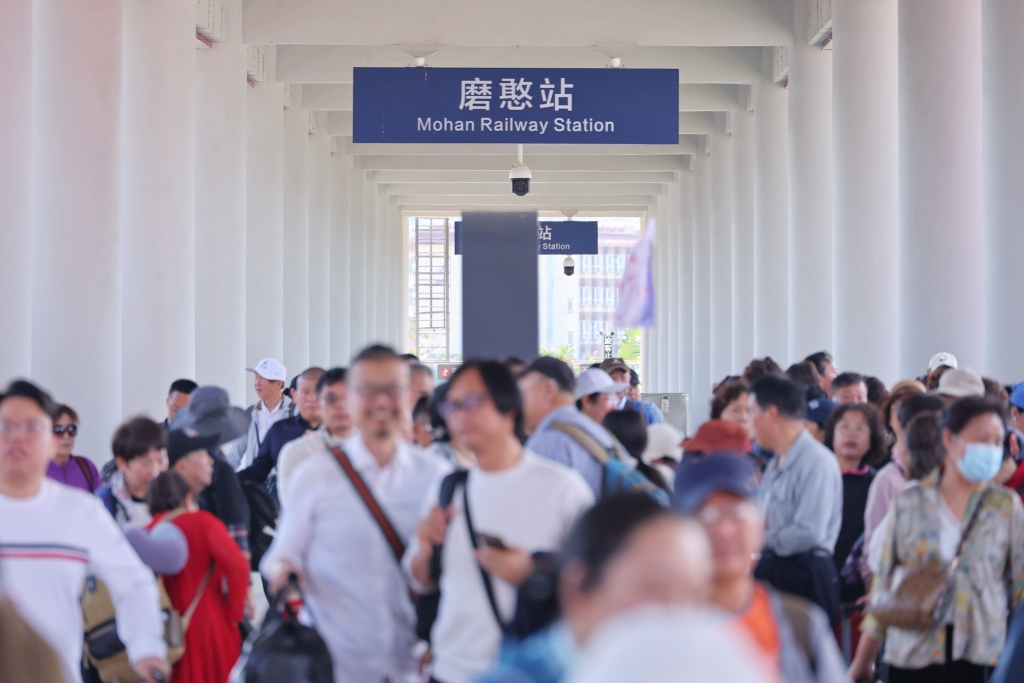 流年财运与人际关系:属羊人 2025 年财富运势-中老铁路开行旅客列车超8万列，发送旅客超5900万人次