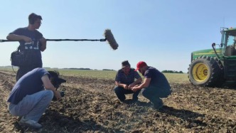 《共識的力量：上合在行動》：從問題切入讓上合敘事自然落地