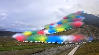在喜馬拉雅山脈辦煙花秀合法嗎？專家回應(yīng)
