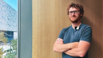 专访丨全球网络峰会创始人称赞中国AI开源生态：21世纪是中国的时代