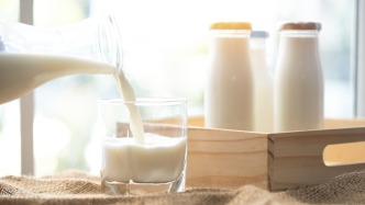 牛奶“脂”識(shí)點(diǎn)：減肥該怎么喝牛奶？丨科學(xué)減重一起來