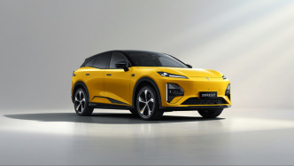 深藍(lán)汽車(chē)南京數(shù)智工廠(chǎng)正式掛牌，全新深藍(lán)S07大規(guī)模交付