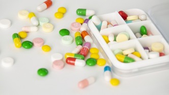 新華每日電訊調(diào)查：回流藥到底是如何重新流入市場(chǎng)的？